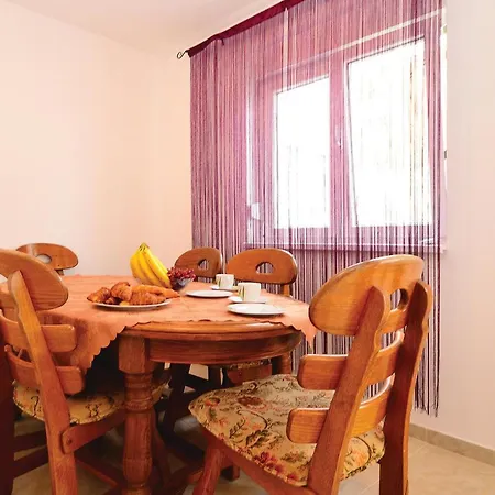 Апартаменты Amazing In With Swimming Pool *