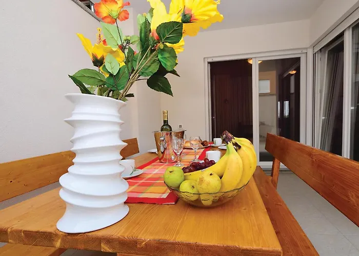 Апартаменты Amazing In With Swimming Pool