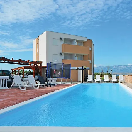 2 Bedroom Pet Friendly In * Nin